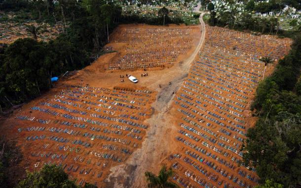 Manaus AM 30 12 2020-Cemitério público de Manaus, Nossa Senhora Aparecida, localizado no bairro Tarumã