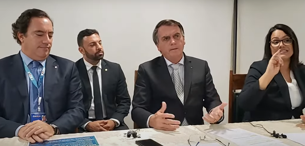 Jair Bolsonaro e o presidente da Caixa, Pedro Guimarães