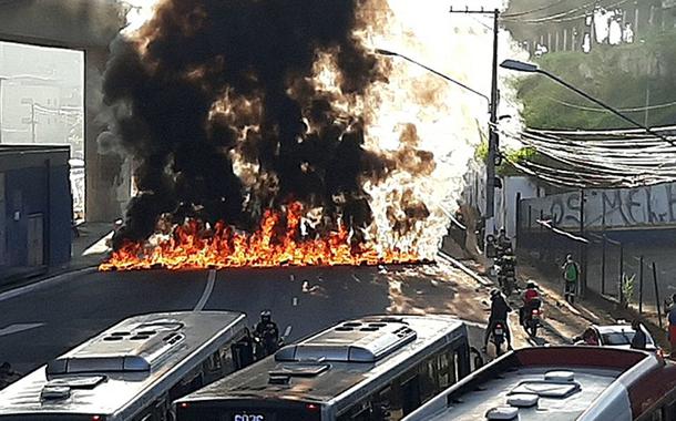 Protesto ocorreu na Marginal Tietê e na avenida João Dias, zona sul.