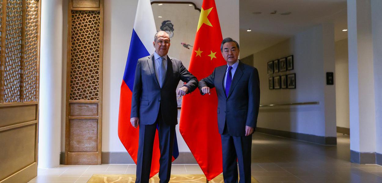 Sergei Lavrov e Wang Yi