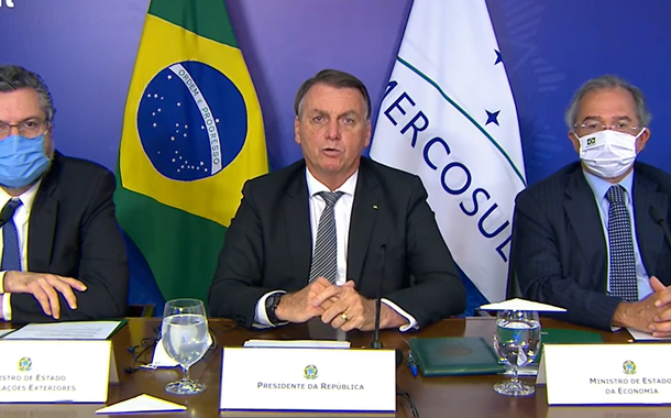 Ernesto Araujo, Bolsonaro e Paulo Guedes em reunião do Mercosul