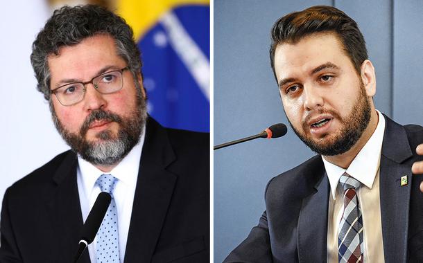 Ernesto Araújo e Filipe Martins, assessor para assuntos internacionais da presidência da República