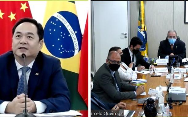Embaixador da China no Brasil, Yan Wanming, se reúne por videoconferência com o ministro da Saúde, Marcelo Queiroga