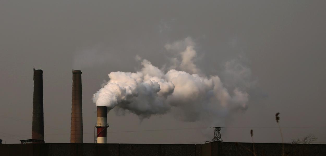 Agência internacional alerta para aumento das emissões de gases poluentes