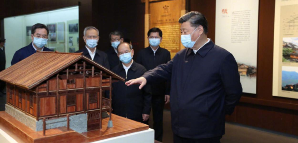 Xi em visita a etnias