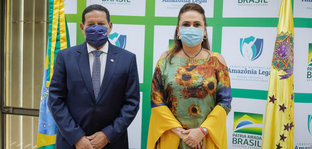 Hamilton Mourão e Kátia Abreu
