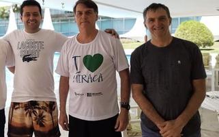 Vinícius Brandão, Jair e Renato Bolsonaro