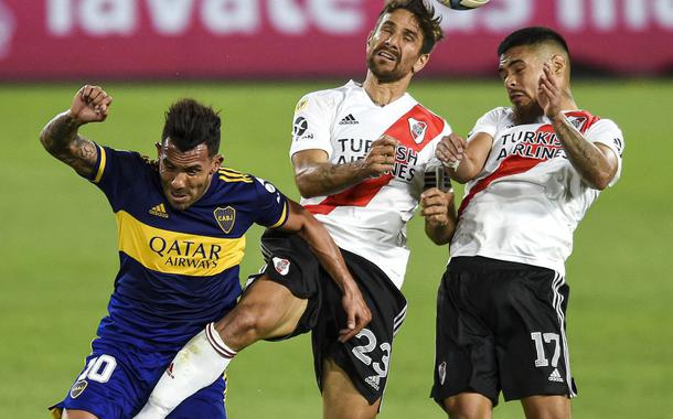 Jogador Carlos Tevez vai ao Judiciário para não pagar imposto sobre grandes fortunas