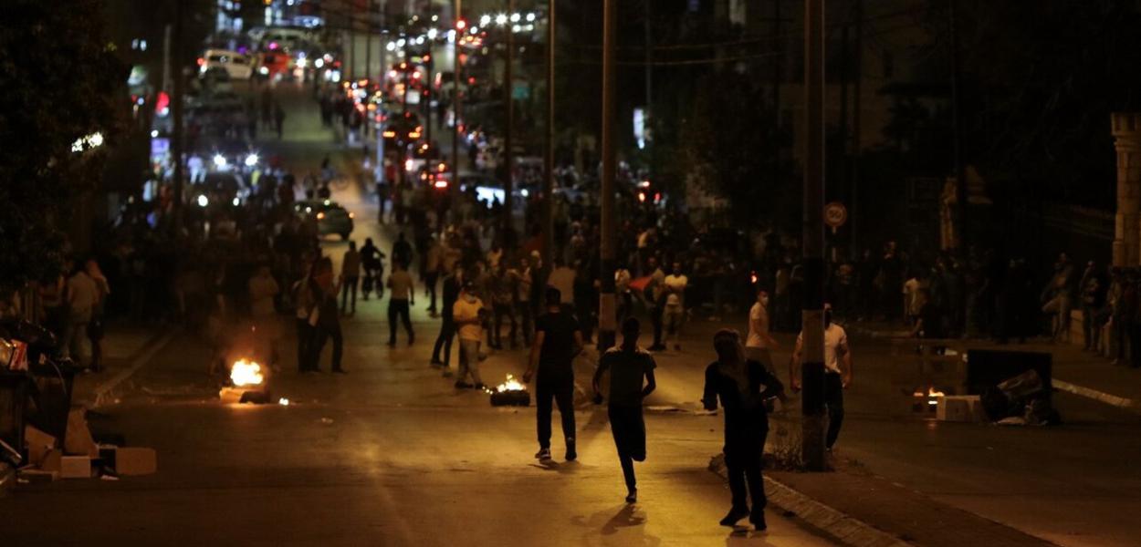 Confronto entre israelenses e palestinos