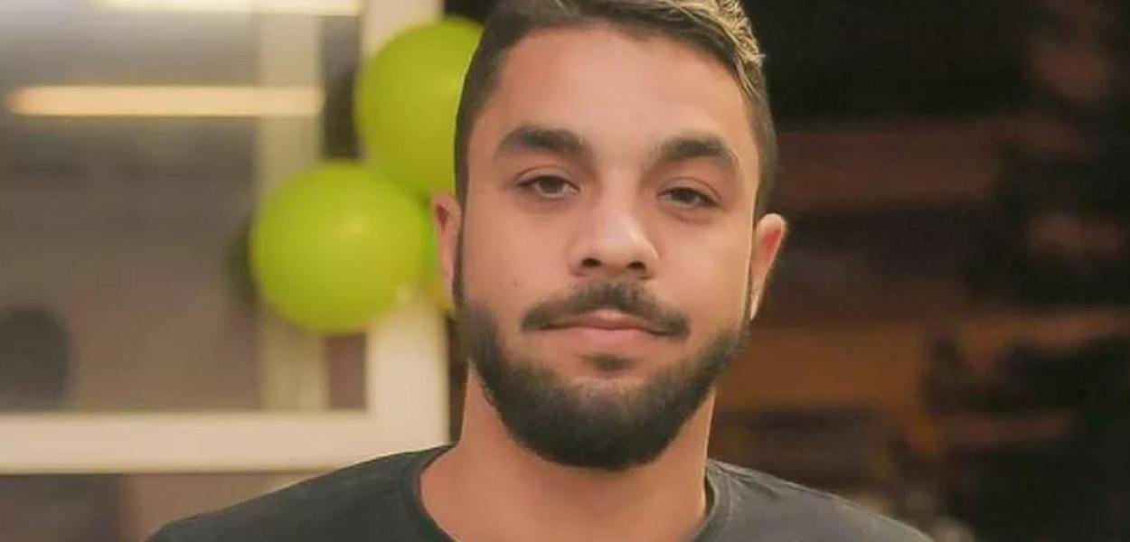 Esposa de Thiago Freitas de Souza contou à polícia ter escutado um disparo depois que o marido foi reforçar o pedido de silêncio ALT TEXT