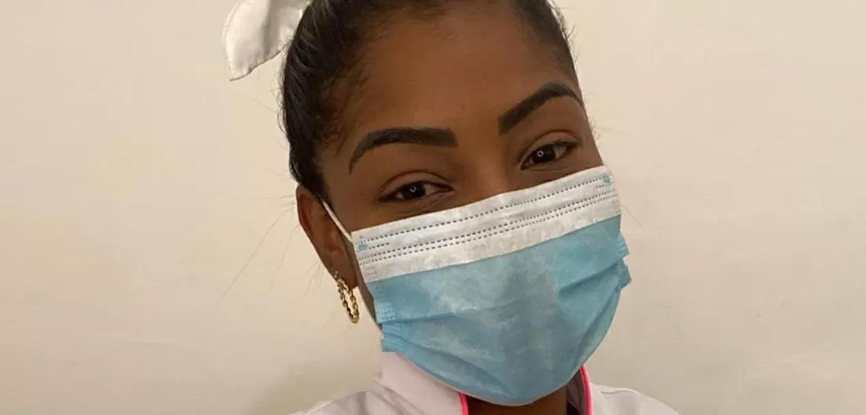 Thais Carvalho é estudante do 10º semestre de enfermagem