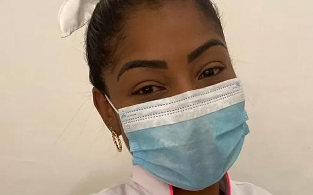 Thais Carvalho é estudante do 10º semestre de enfermagem