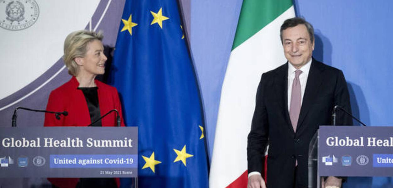 Italian Prime Minister Mario Draghi (R) and President of European Commission Ursula von der Leyen (L) attend a press conference during the Global Health Summit at Villa Pamphilij, Rome, Italy, 21 May 2021. ROBERTO MONALDO/ LAPRESSE/ POOL/ ANSA
