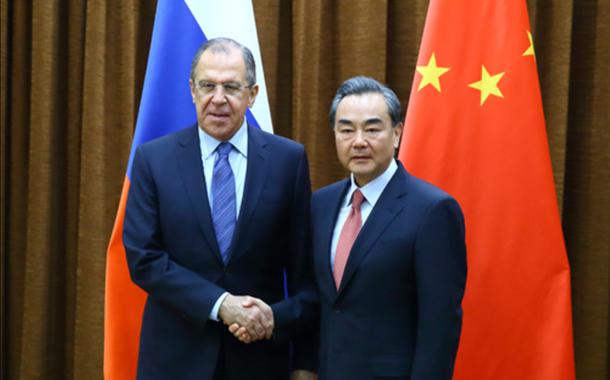 Sergei Lavrov e Wang Yi