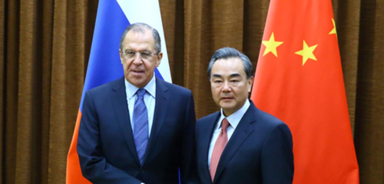 Sergei Lavrov e Wang Yi