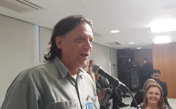 Virologista Paolo Zanotto, que defendeu a criação de um "gabinete das sombras" na gestão da pandemia pelo governo