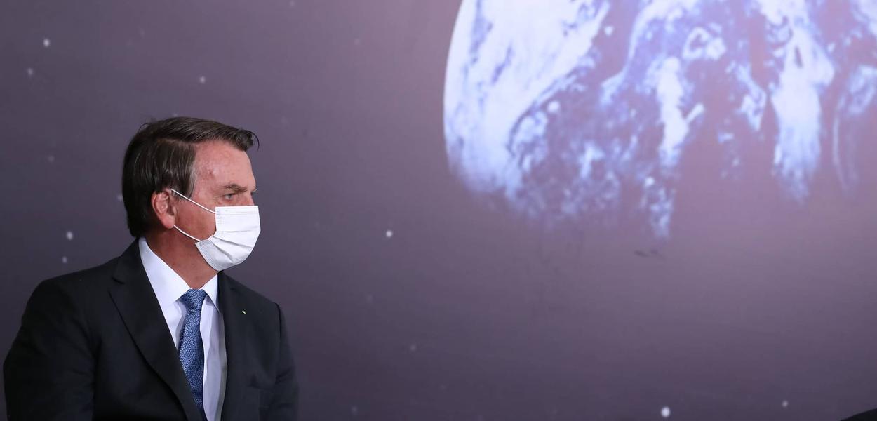 Jair Bolsonaro durante cerimônia de assinatura do acordo Brasil – EUA: Programa Lunar Nasa Artemis