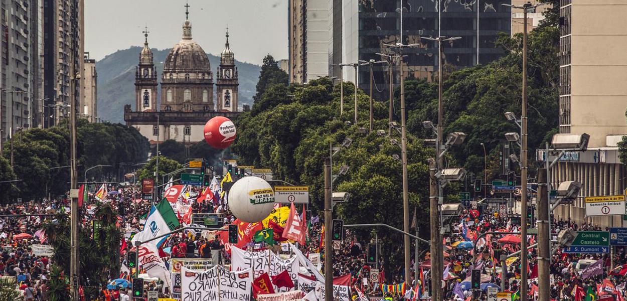 Manifestação contra o governo de Bolsonaro no Rio de Janeiro