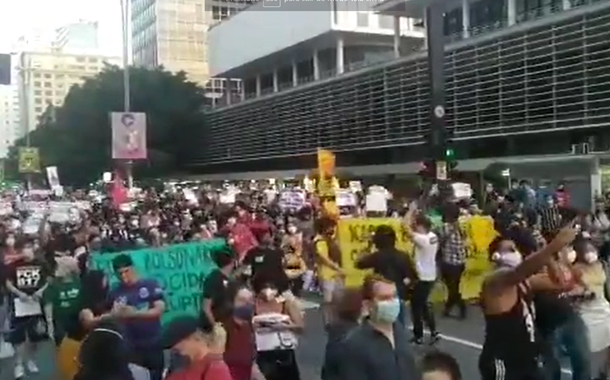 Protesto na Avenida Paulista contra Bolsonaro
