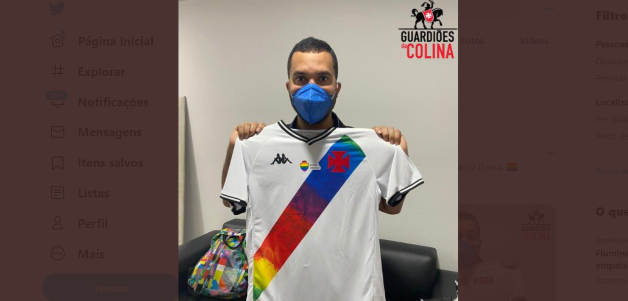 Gil do Vigor com camisa do Vasco pela diversidade