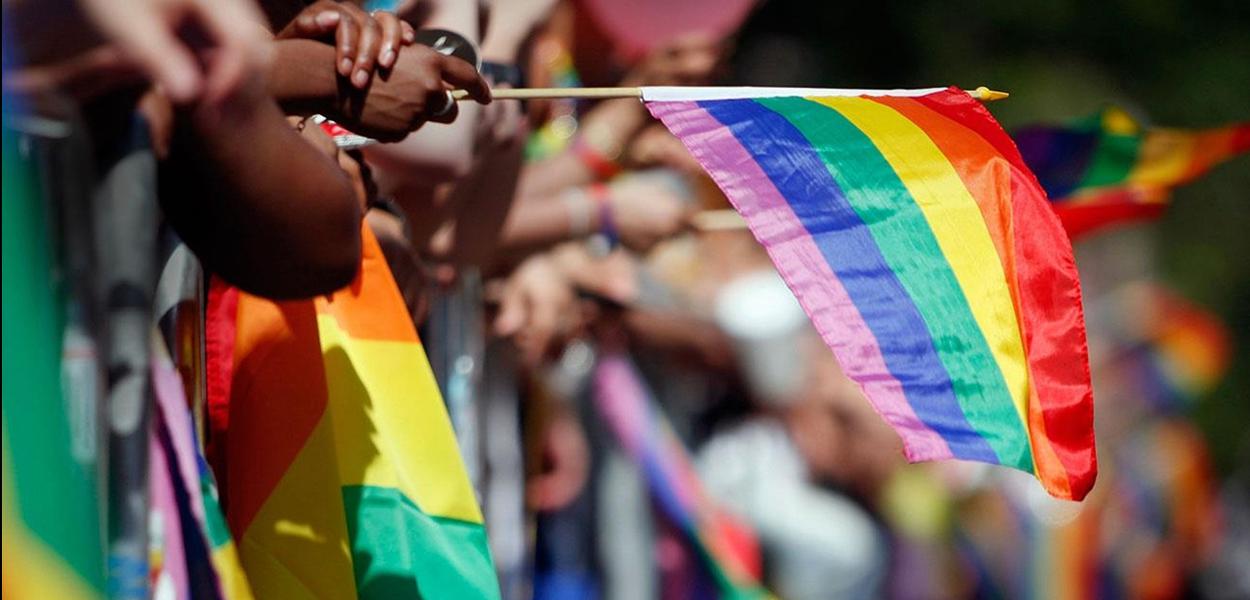 Empresas e ONGs pedem aos presidenciáveis mais inclusão para comunidade LGBT+