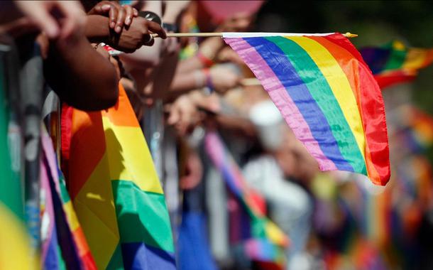 Empresas e ONGs pedem aos presidenciáveis mais inclusão para comunidade LGBT+