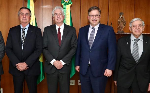 Alexandre Ramagem, Jair Bolsonaro, William J. Burns, Todd C. Chapman e Augusto Heleno