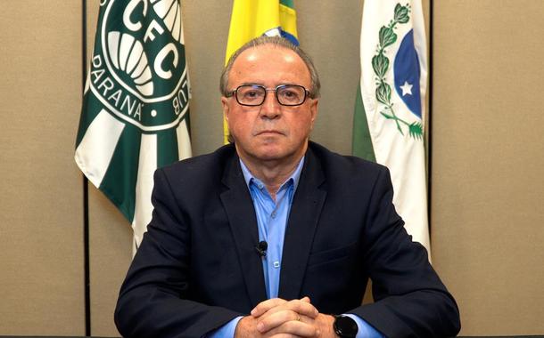 O presidente do Coritiba, Renato Follador