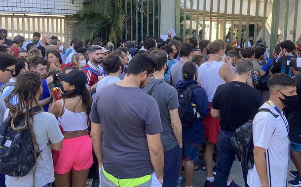 Aglomeração foi registrada nos arredores do estádio