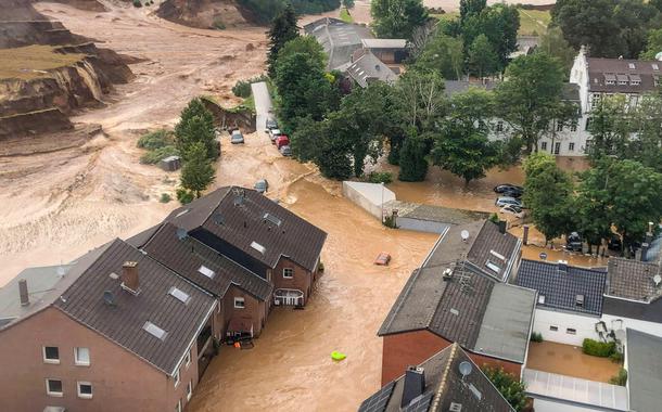 Enchentes no oeste da Alemanha são o pior desastre natural do país em mais de meio século