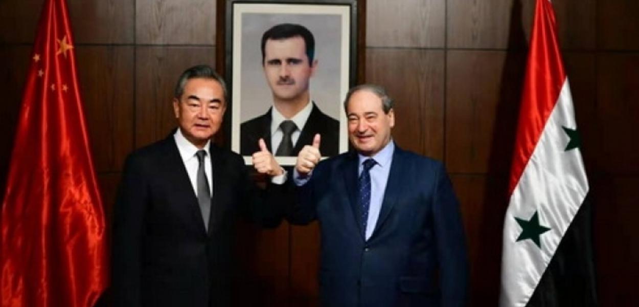 Os chanceleres da China e da Síria
