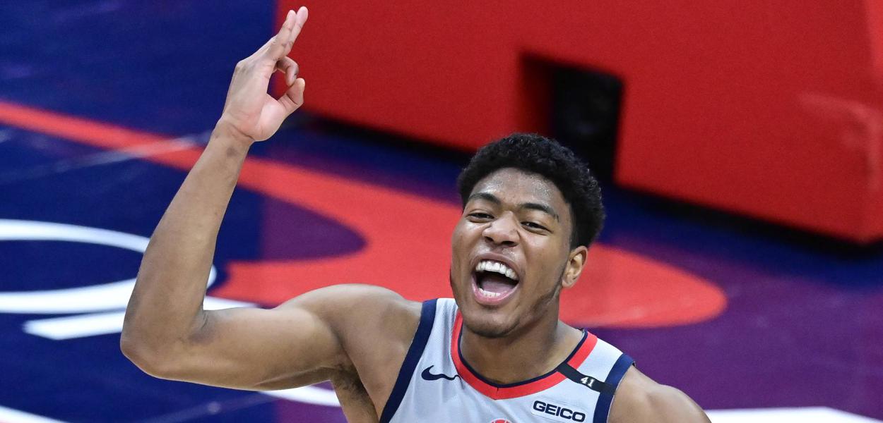 Jogador de basquete Rui Hachimura