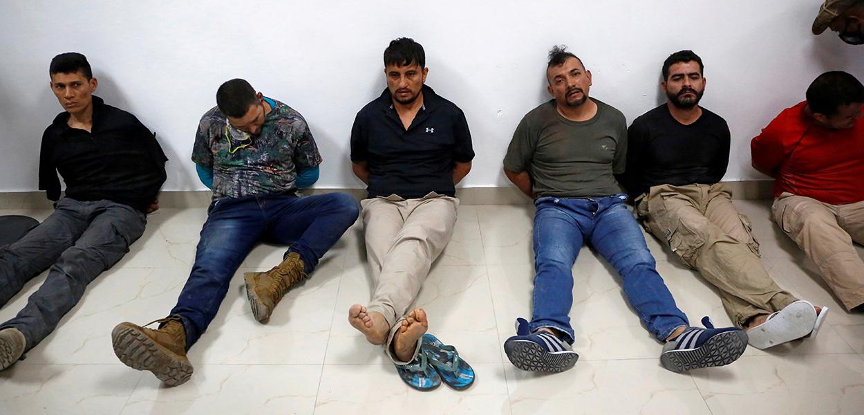 Suspeitos do assassinato do presidente Jovenel Moise, morto a tiros na manhã de quarta-feira em sua casa, detidos em Porto Príncipe, Haiti.