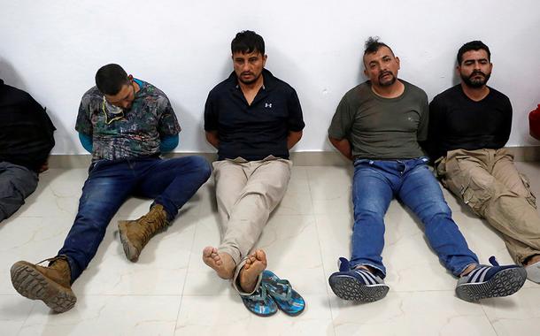 Suspeitos do assassinato do presidente Jovenel Moise, morto a tiros na manhã de quarta-feira em sua casa, detidos em Porto Príncipe, Haiti.