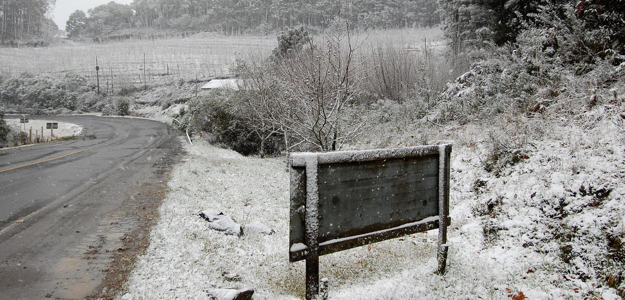 Neve na zona rural de São Joaquim, Santa Catarina