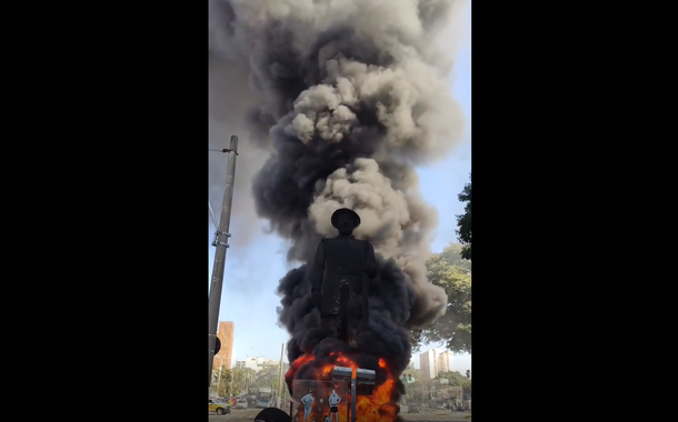 Incêndio na Estátua do Borba Gato