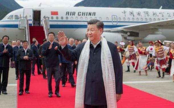 Xi Jinping em visita ao Tibete