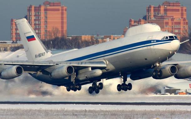 Avião modelo Illyushin II-86VKP (II-80)