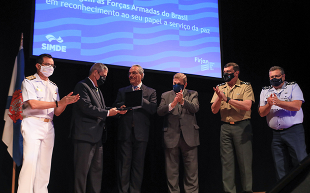 Firjan faz homenagem ao "papel das Forças Armadas a serviço da paz"