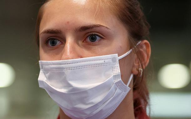 Krystsina Tsimanouskaya no aeroporto em Tóquio
 1/8/2021   REUTERS/Issei Kato