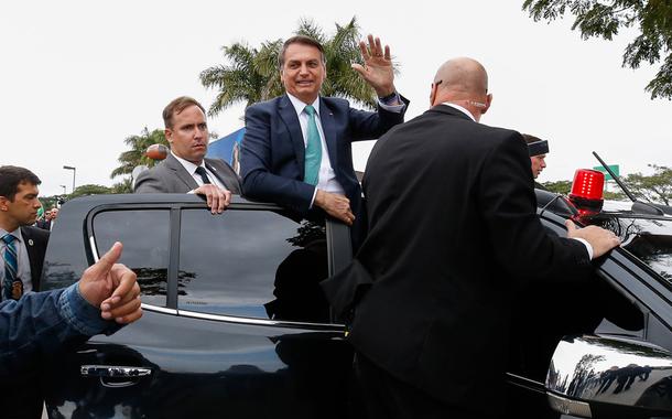 Bolsonaro chega ao Aeroporto de Joinville. 06/08/2021