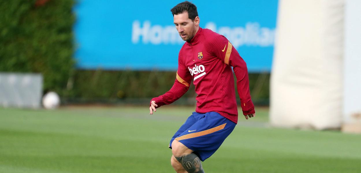 Barcelona anuncia saída do atacante argentino Lionel Messi