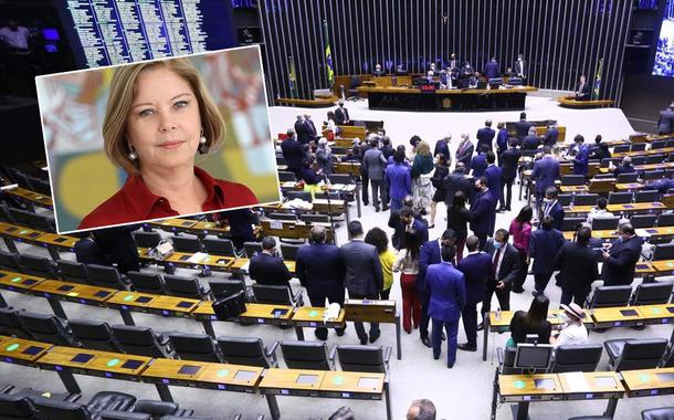 Jornalista Eliana Cantanhêde e a Câmara dos Deputados