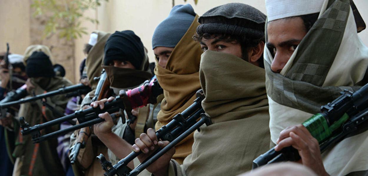 Combatentes do grupo Talibã