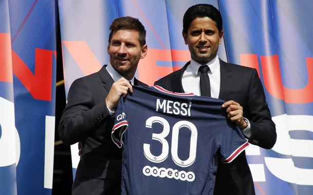 Lionel Messi e Nasser Al-Khelaïfi