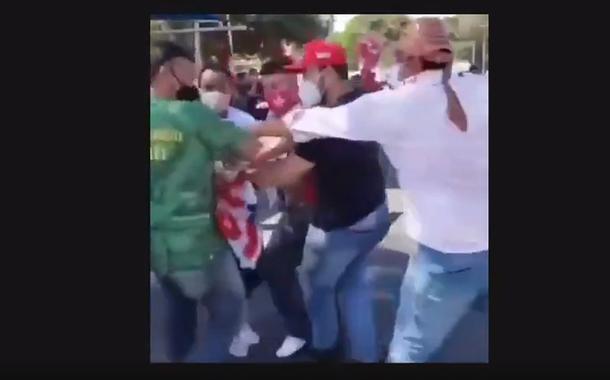 Apoiadores de Lula e Bolsonaro brigam em Teresina (PI)