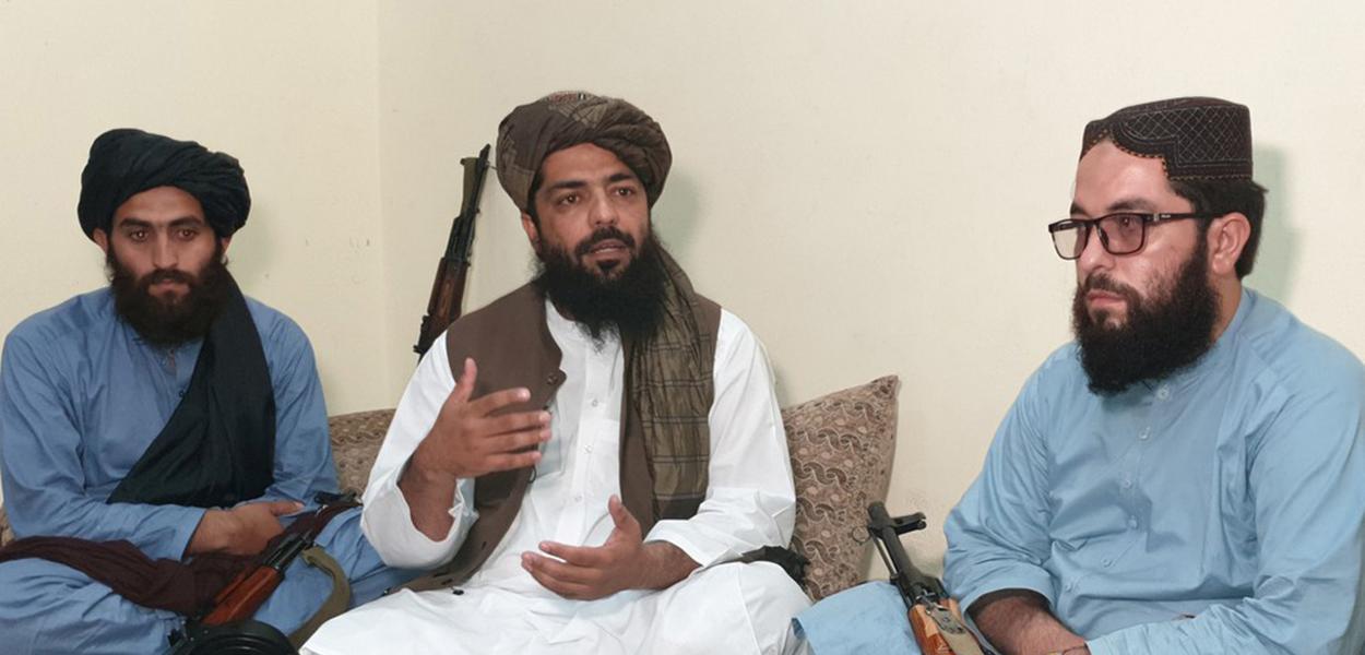 Waheedullah Hashimi, no centro