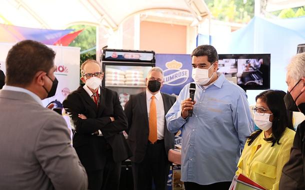 Nicolás Maduro mudou seis ministros do seu gabinete logo após instalação da mesa de diálogo nacional com a oposição