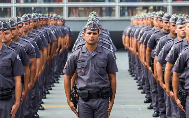 Formatura de  soldados da Polícia Militar do Estado de São Paulo.