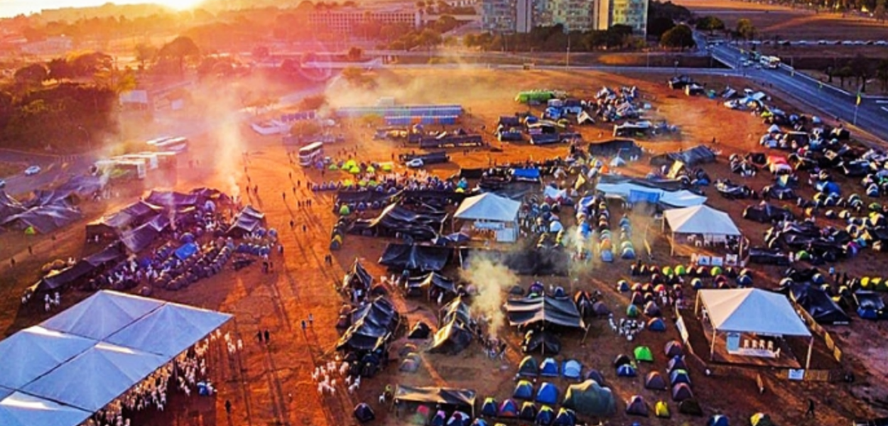 Acampamento dos povos indígenas em Brasília